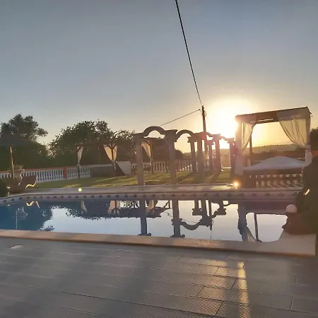 Сasa de vacaciones Countryside With Jacuzzi And Pool